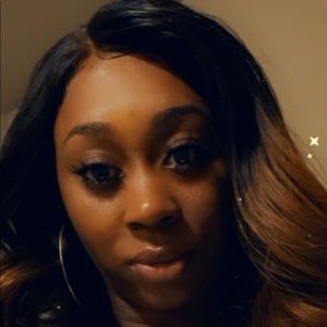 Meet your Posher, Alecia